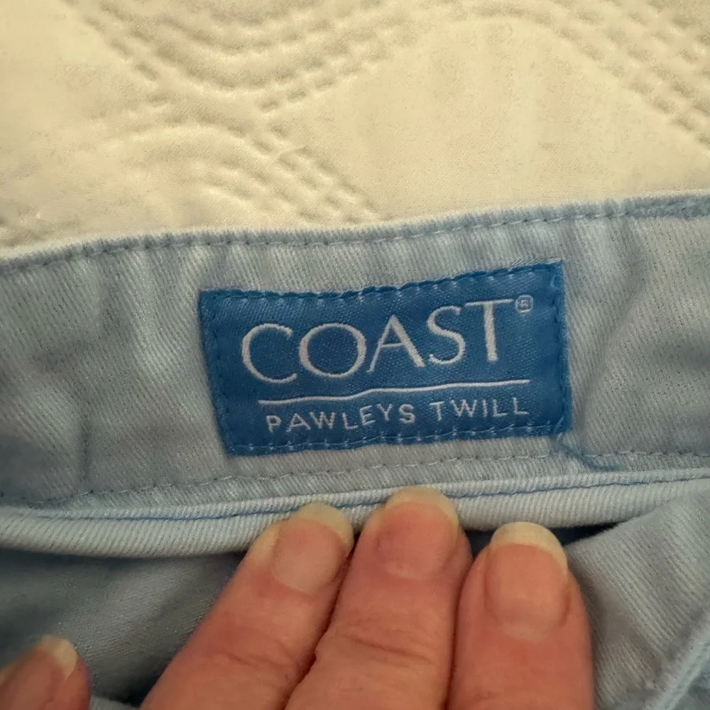 Coast Pawleys Twill chino shorts. Light blue  7”. Size 38
